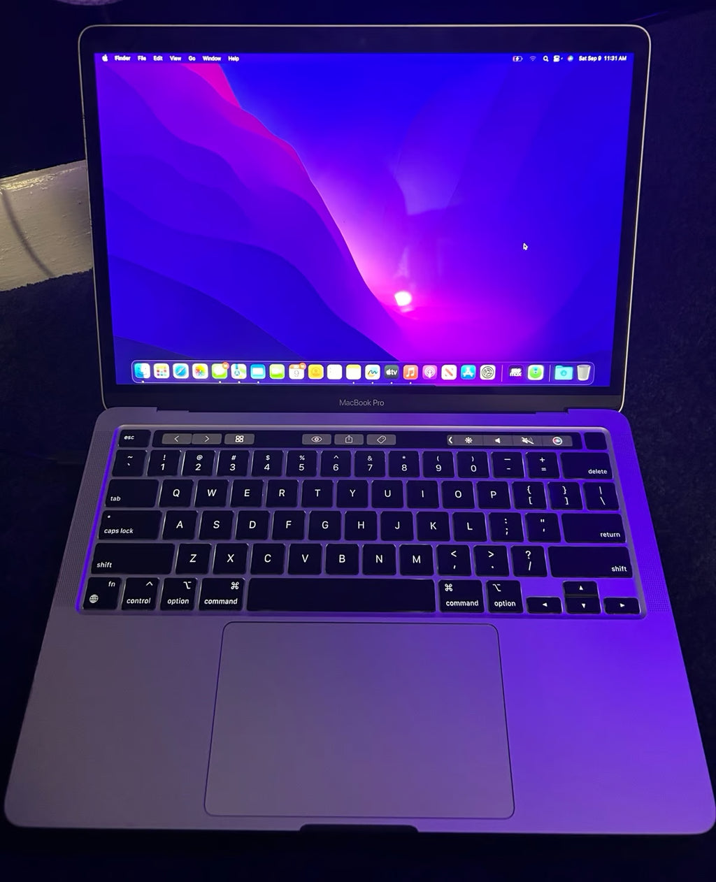 MacBook Pro 8GB 2020 2Y86