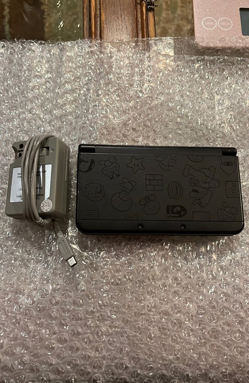 New Nintendo 3DS Super Mario in Black