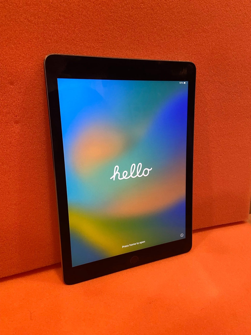 Lot of 2 Apple iPad Pro 1st Gen 9.7�?Tablet - 32GB - Newest iOS 16 - Fast Ship 3H89