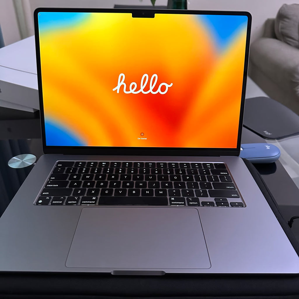 MacBook Air m2 15 inch 7F55