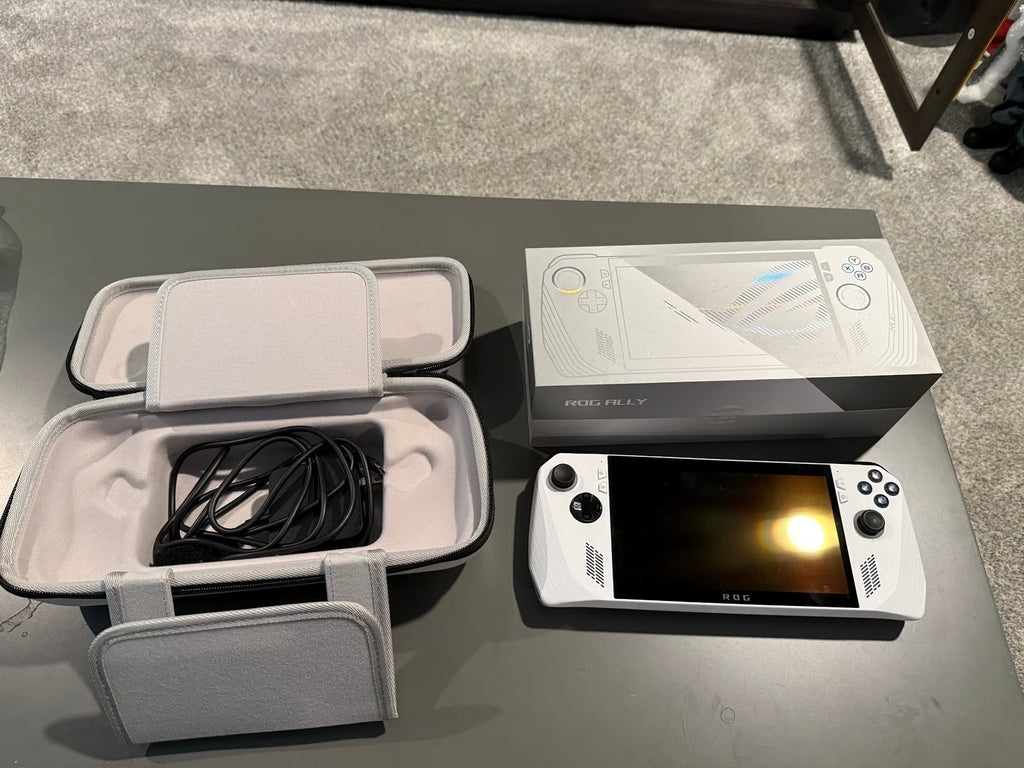 ASUS ROG Ally Z1 Extreme 8M39