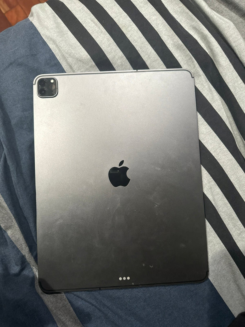 Apple iPad Pro 4th Generation 128 GB in Space Gray 7W63