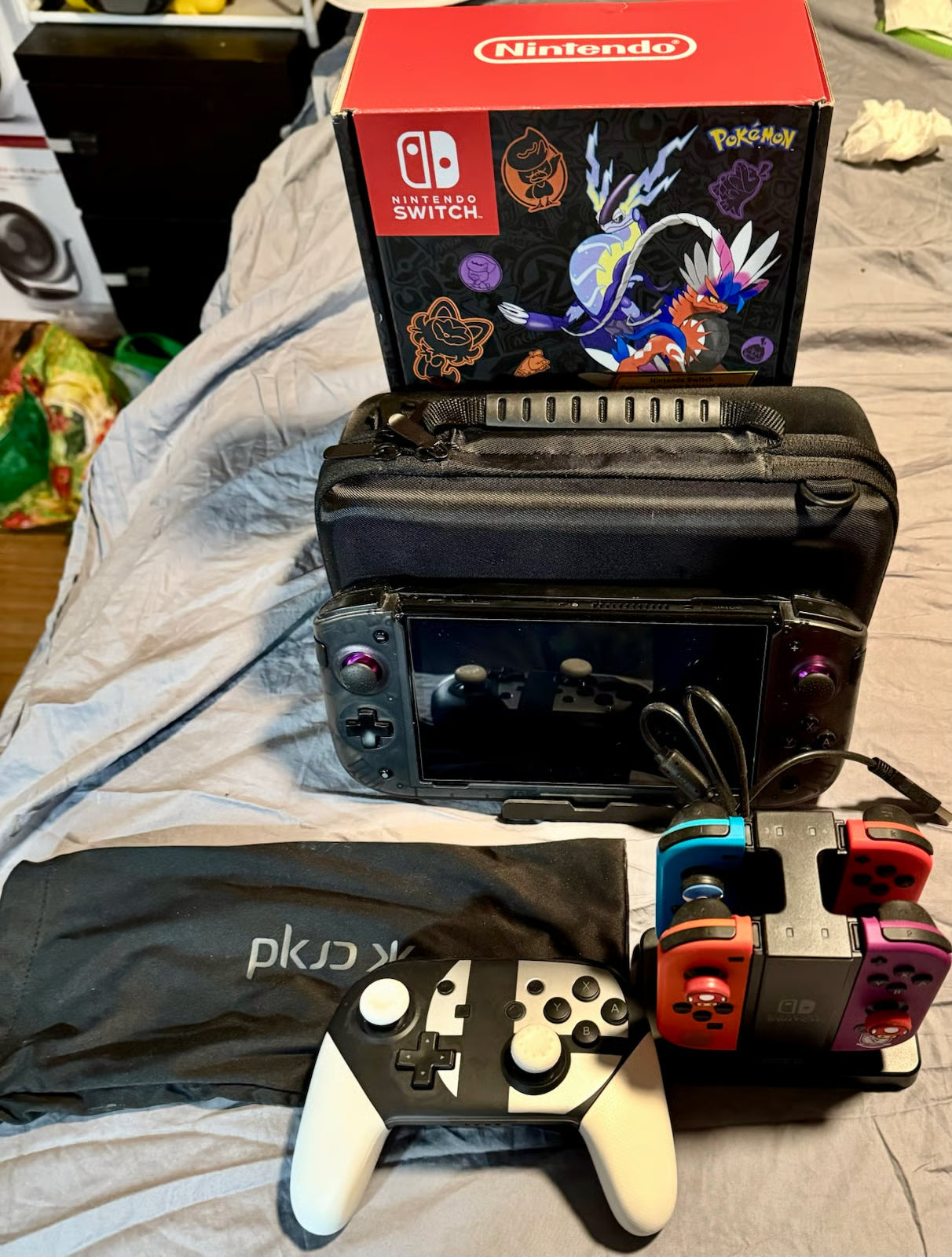 Nintendo Switch OLED Pokemon Scarlet and Violet Edition with many accessor ObO 3W96