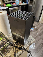 Xbox series X 1tb with Resident evil 4 steelbook 2H73