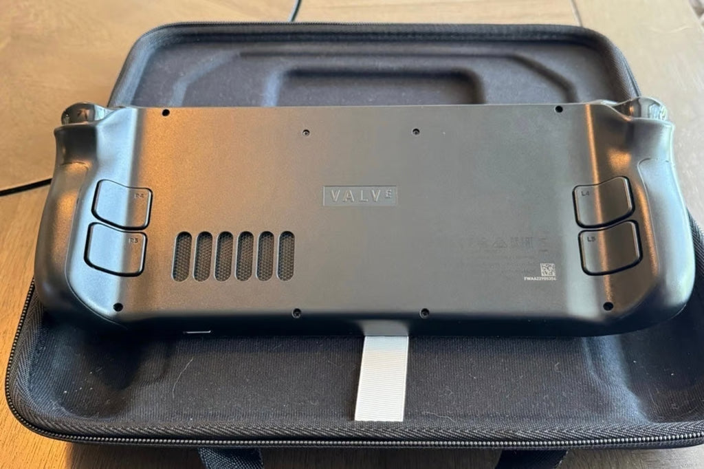 Valve Steam Deck 256 GB bundle - 400gb sd card - RavPower battery bank! 9H73