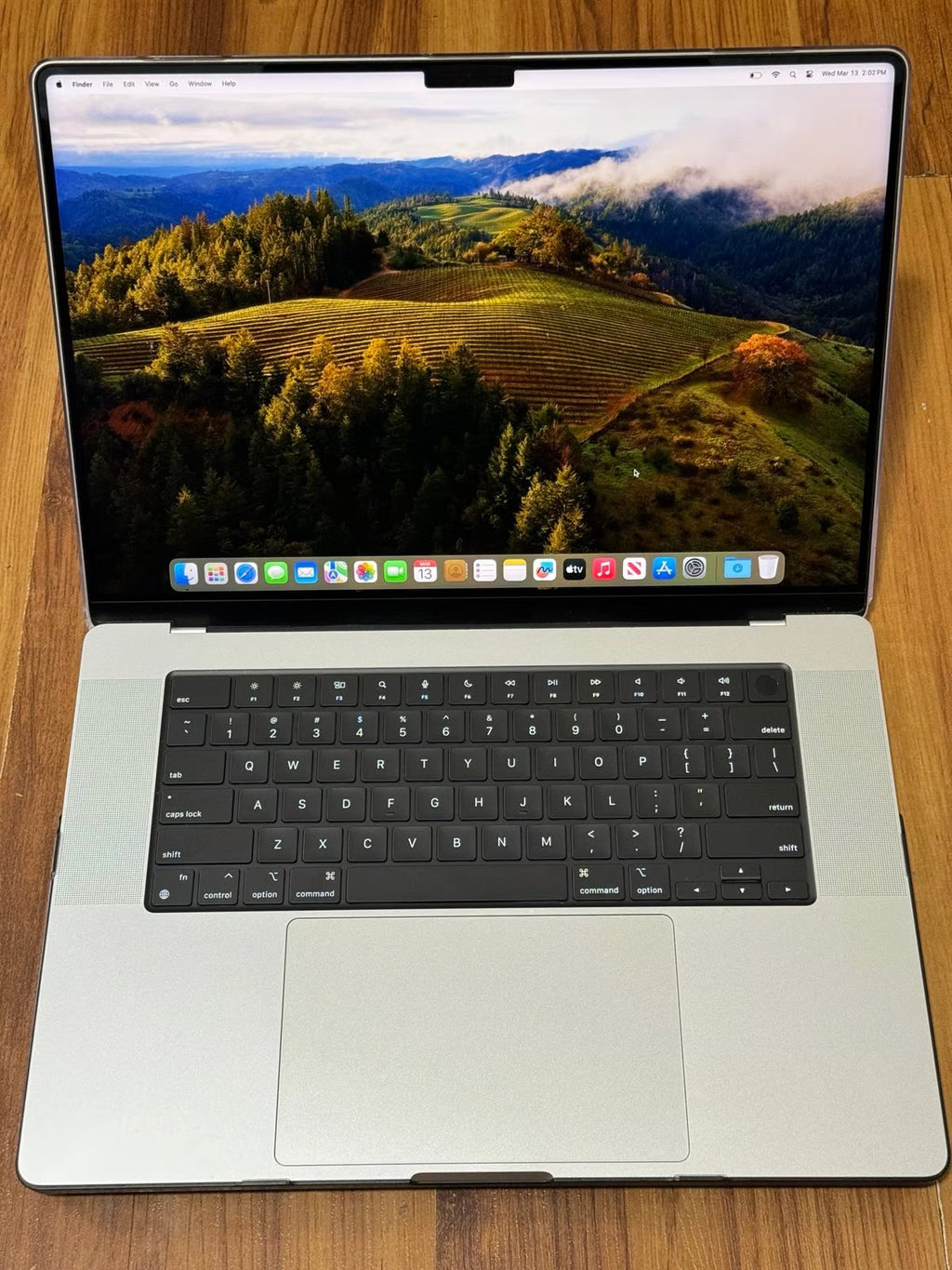 Apple Macbook Pro A2485 16in.  M1 Max 3.2 GHz  1TB SSD 2J95