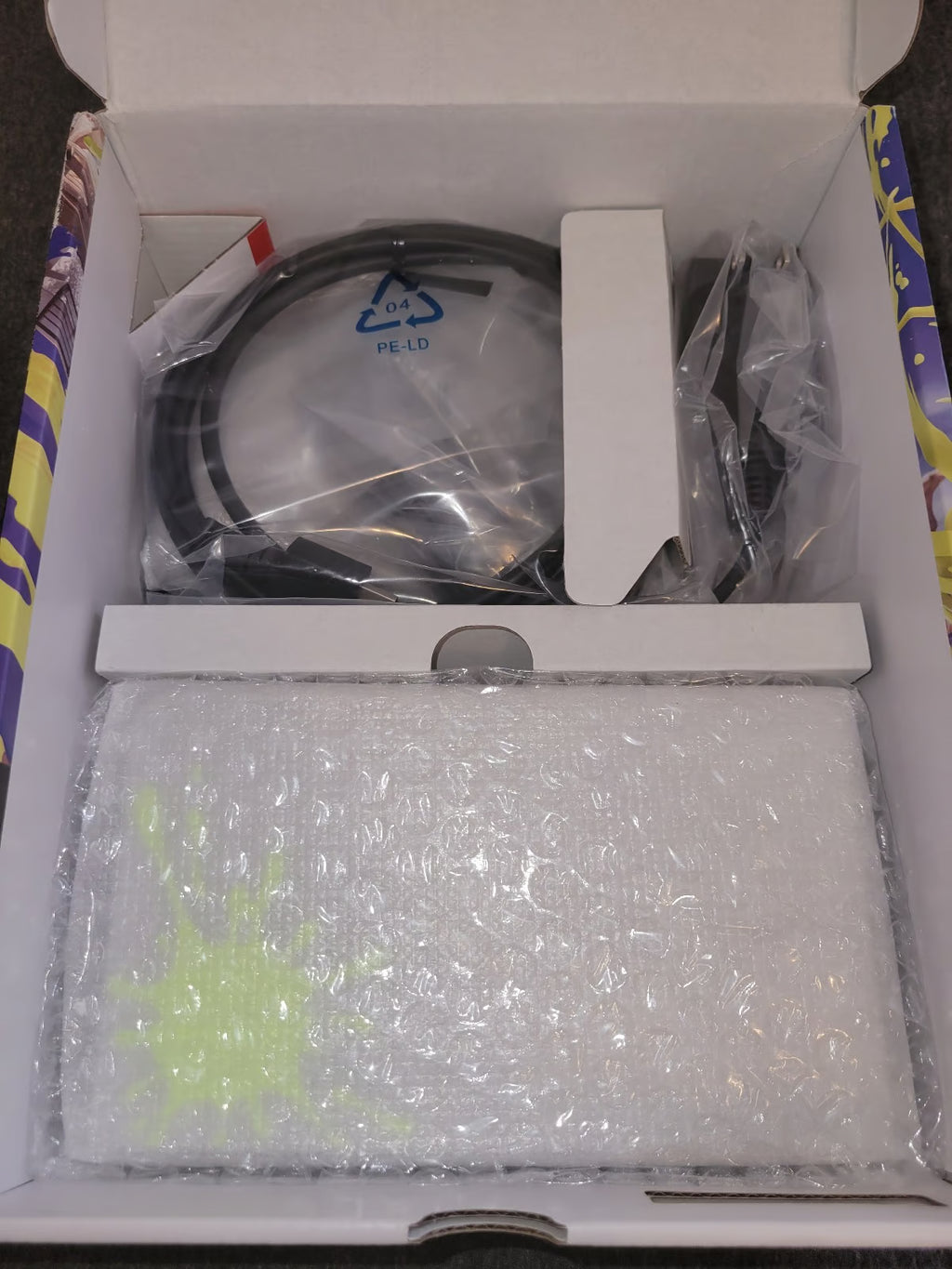 Nintendo Switch OLED Splatoon 3 Edition North American version 2T81