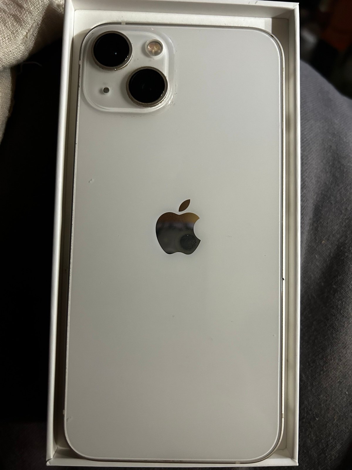 Apple iPhone 13 128GB Starlight Unlocked  3V23