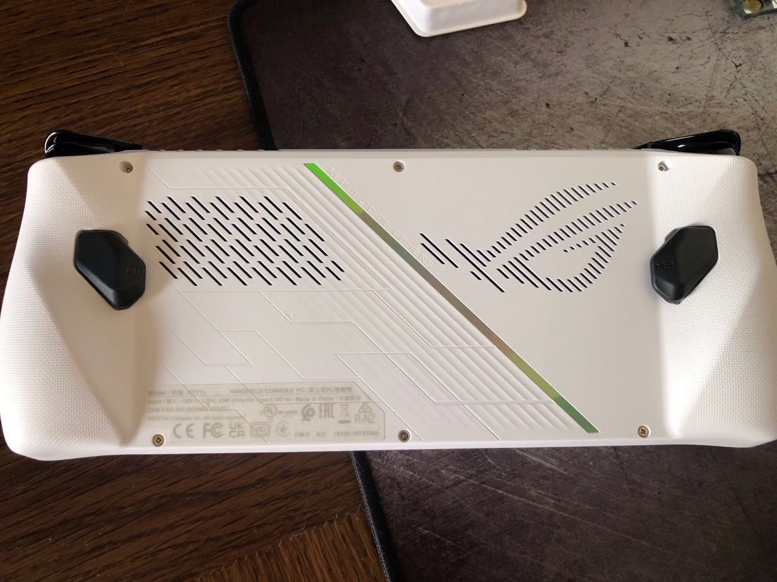 ASUS rog ally z1 1V89