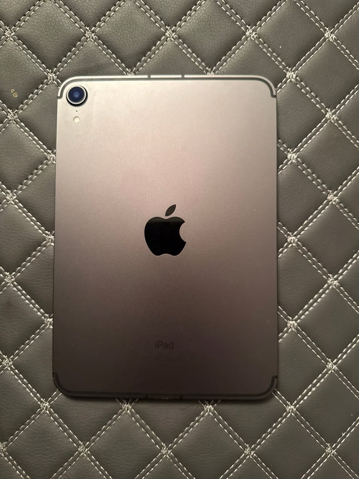 Apple iPad Mini (2021) 3B28