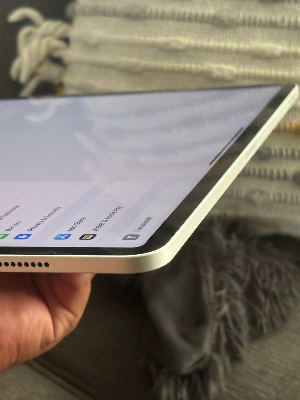 Apple iPad Pro 5th Generation 128 GB in Silver 12.9 5J73