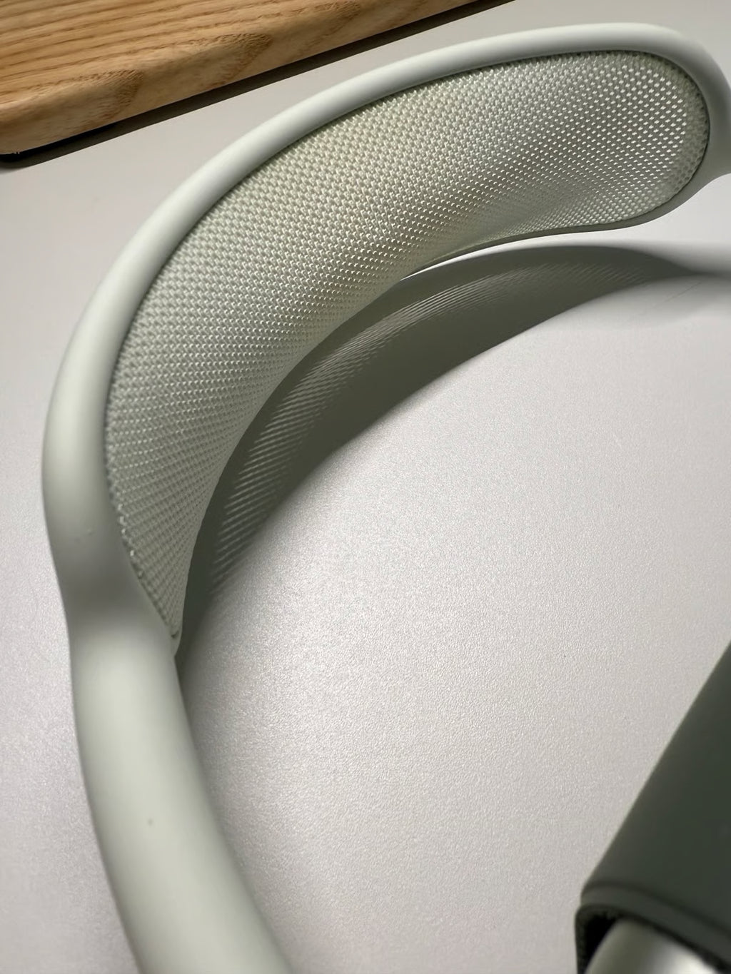 Apple AirPods Max with Smart Case in Green 6T85