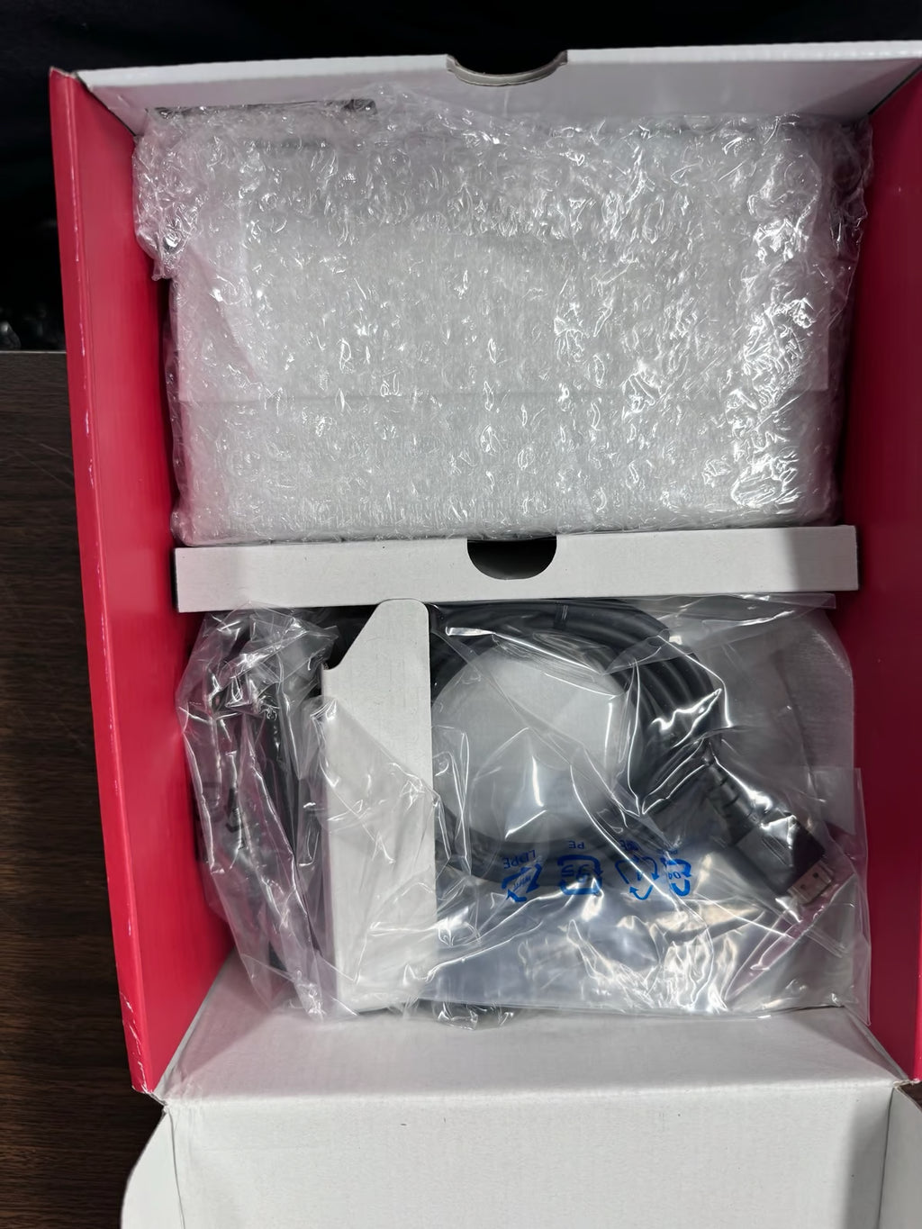 Nintendo Switch (OLED model) with White Joy-Con new in box 6K79