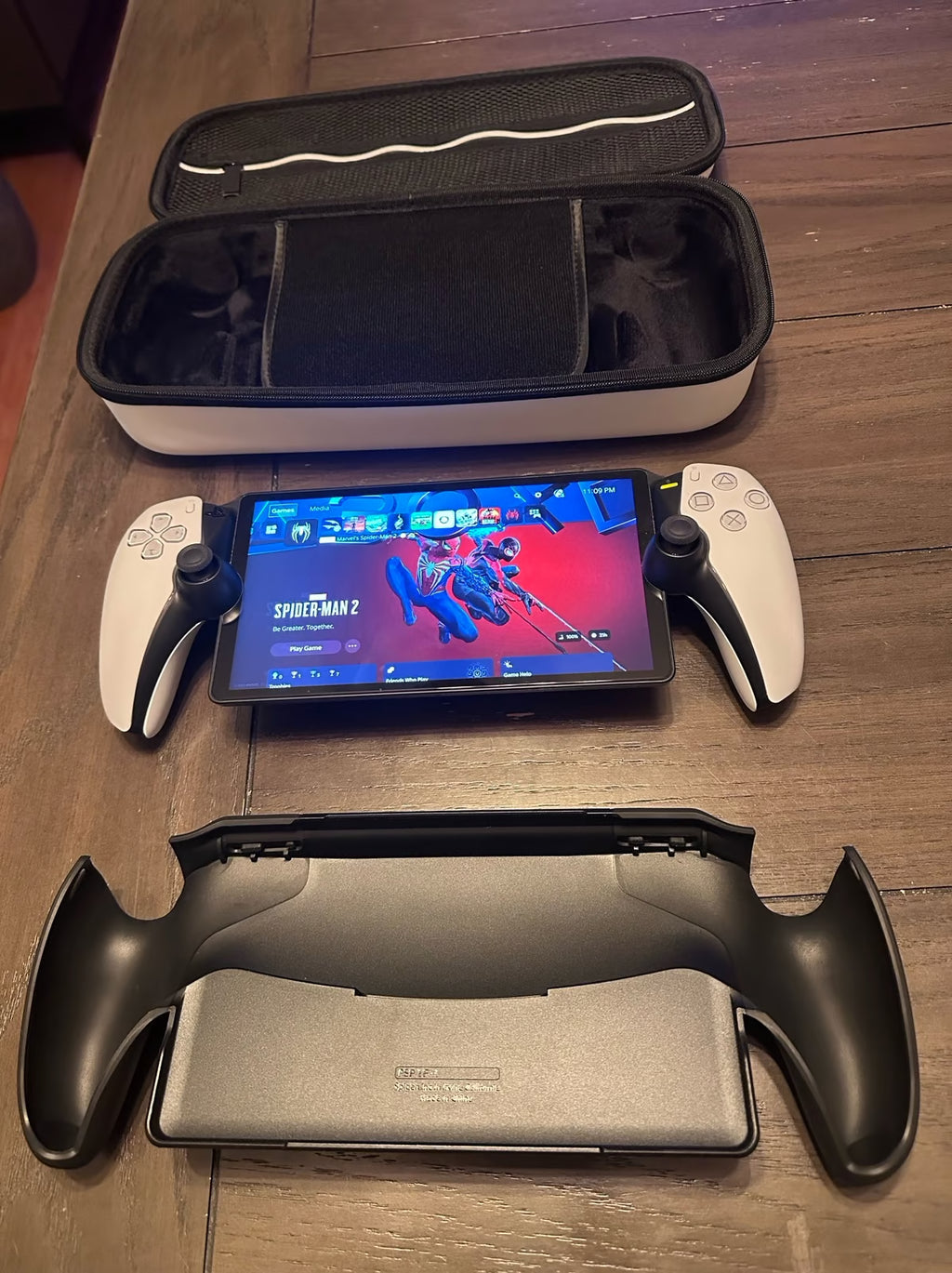 PlayStation Portal with grip and carrying case 7B98