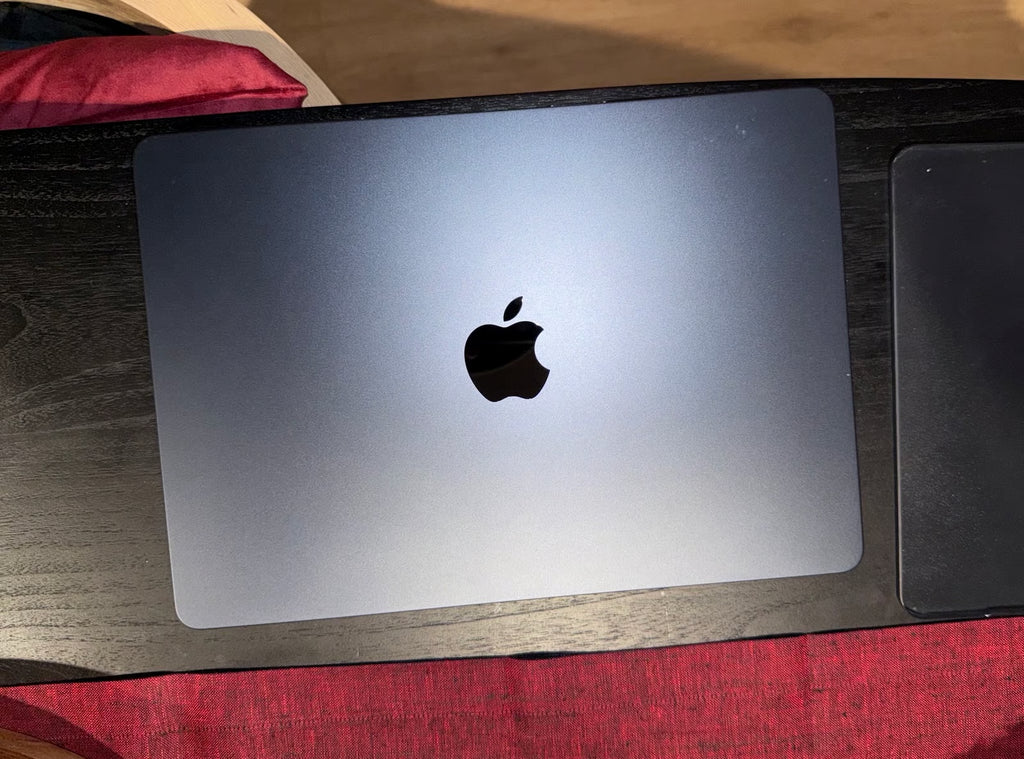 LIKE NEW MacBook Air 9H89