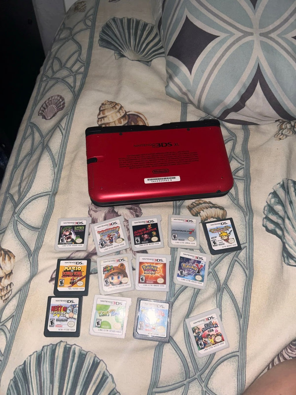 Nintendo 3ds xl with case, charger and 13 games