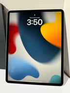 12.9�?iPad Pro 3rd generation with Smart Keyboard Folio & gen 2 Apple Pencil 8U95