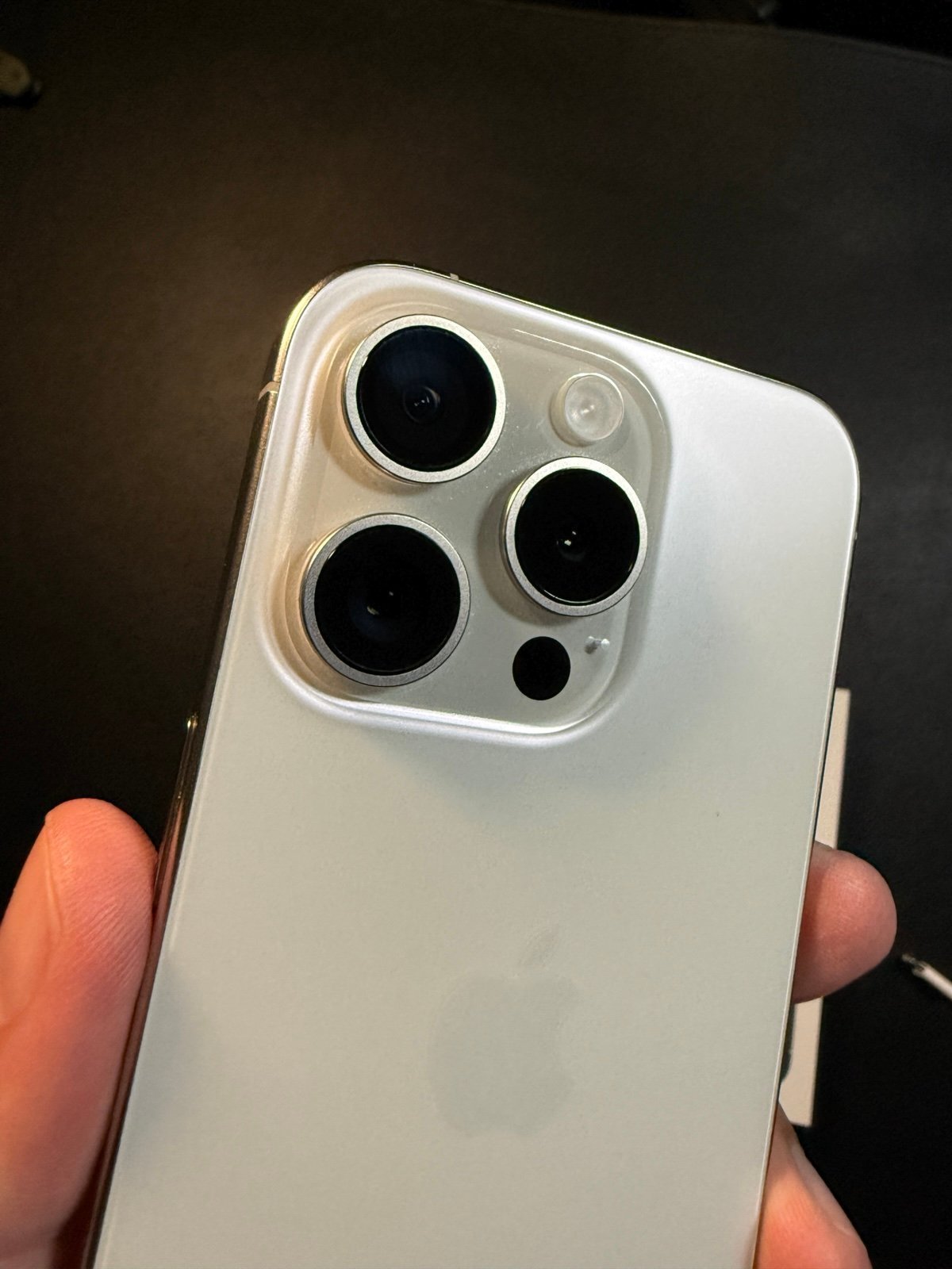 Unlocked iPhone 15 Pro 256GB White Titanium FIRM PRICE 2M67