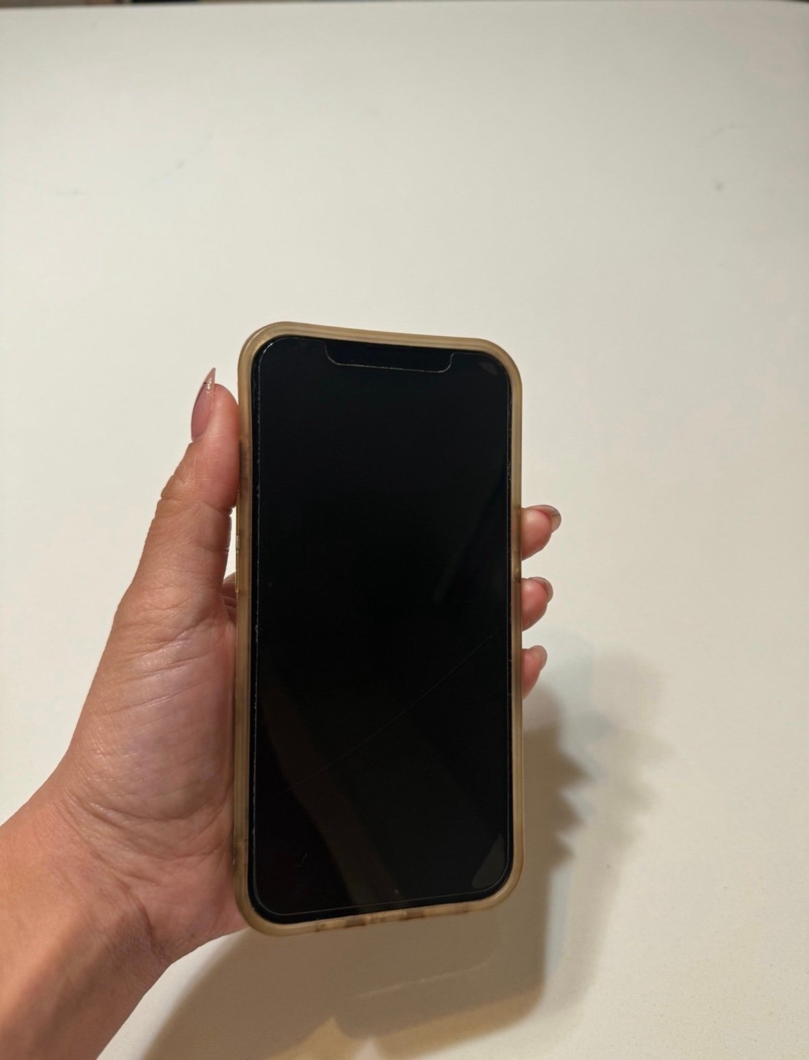 iPhone 13 Gold 128G 5Y39