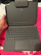 Apple iPad Air 5th Generation 256 GB in Space Gray 1K15