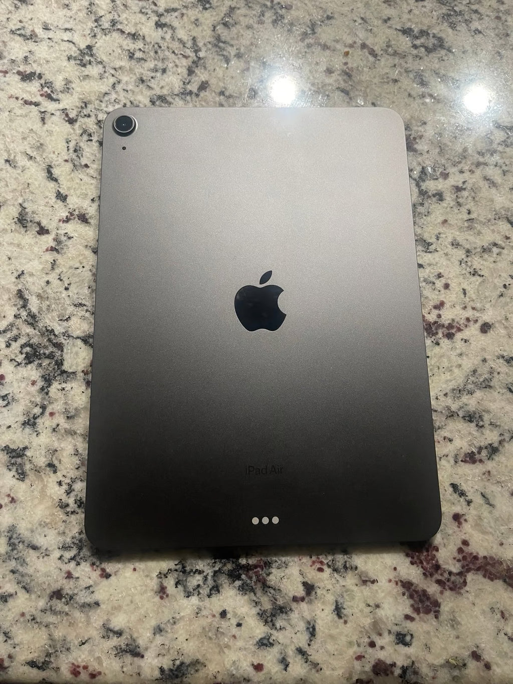 Apple IPad Air 5th Generation 256GB 7R63