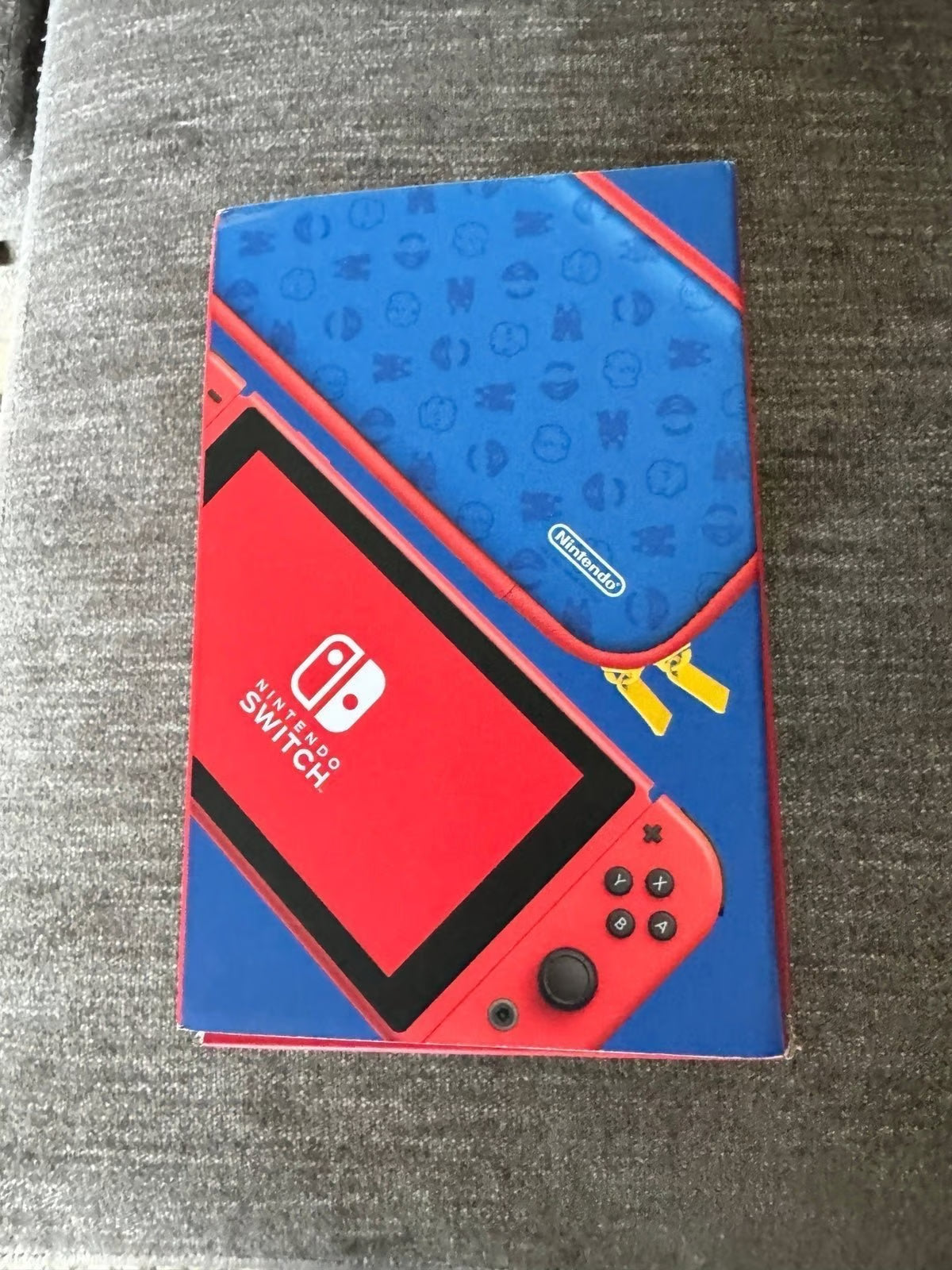 Nintendo Switch Mario Edition 7B61