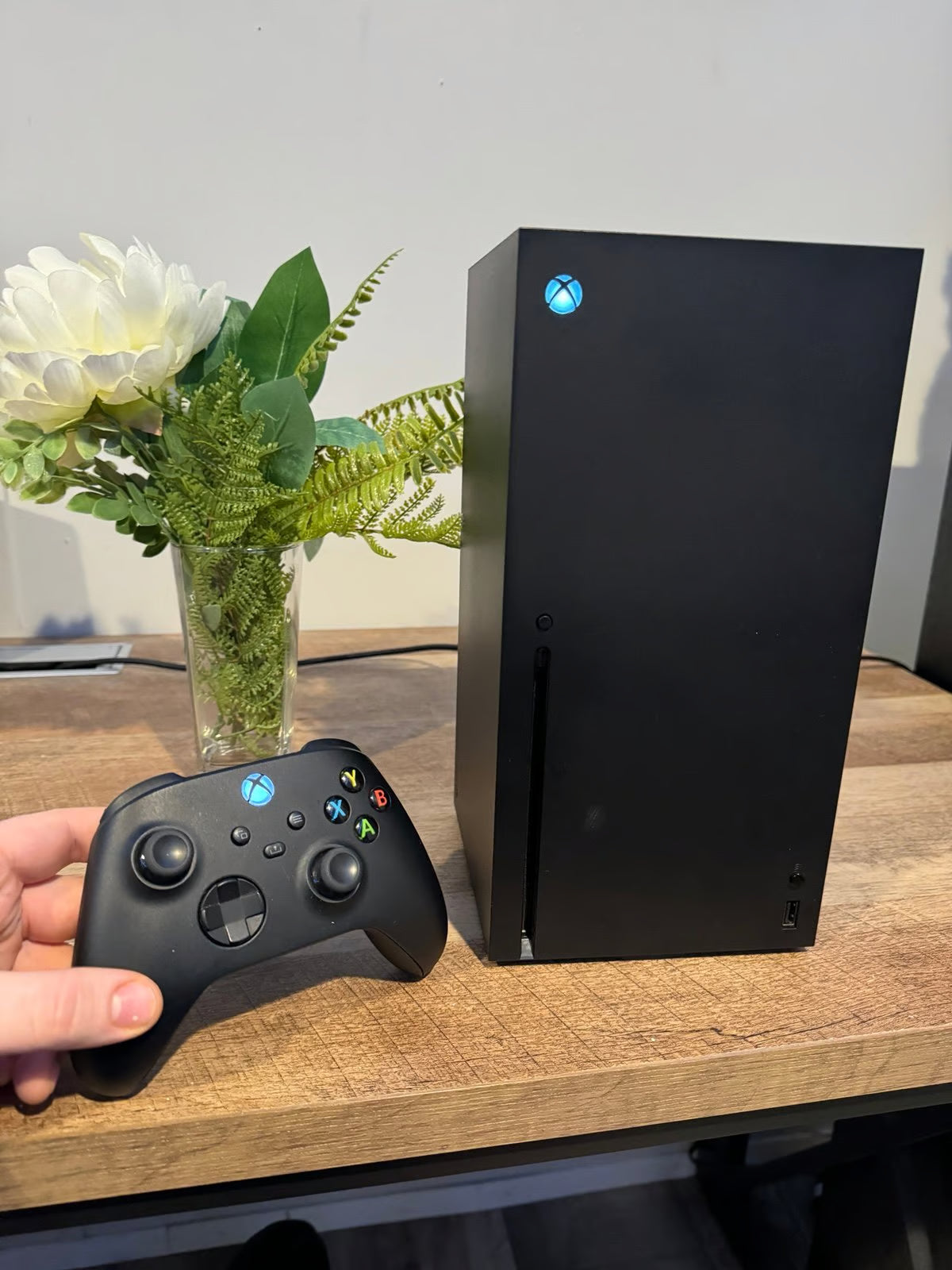 LIKE NEW XBOX SERIES X 7Y89