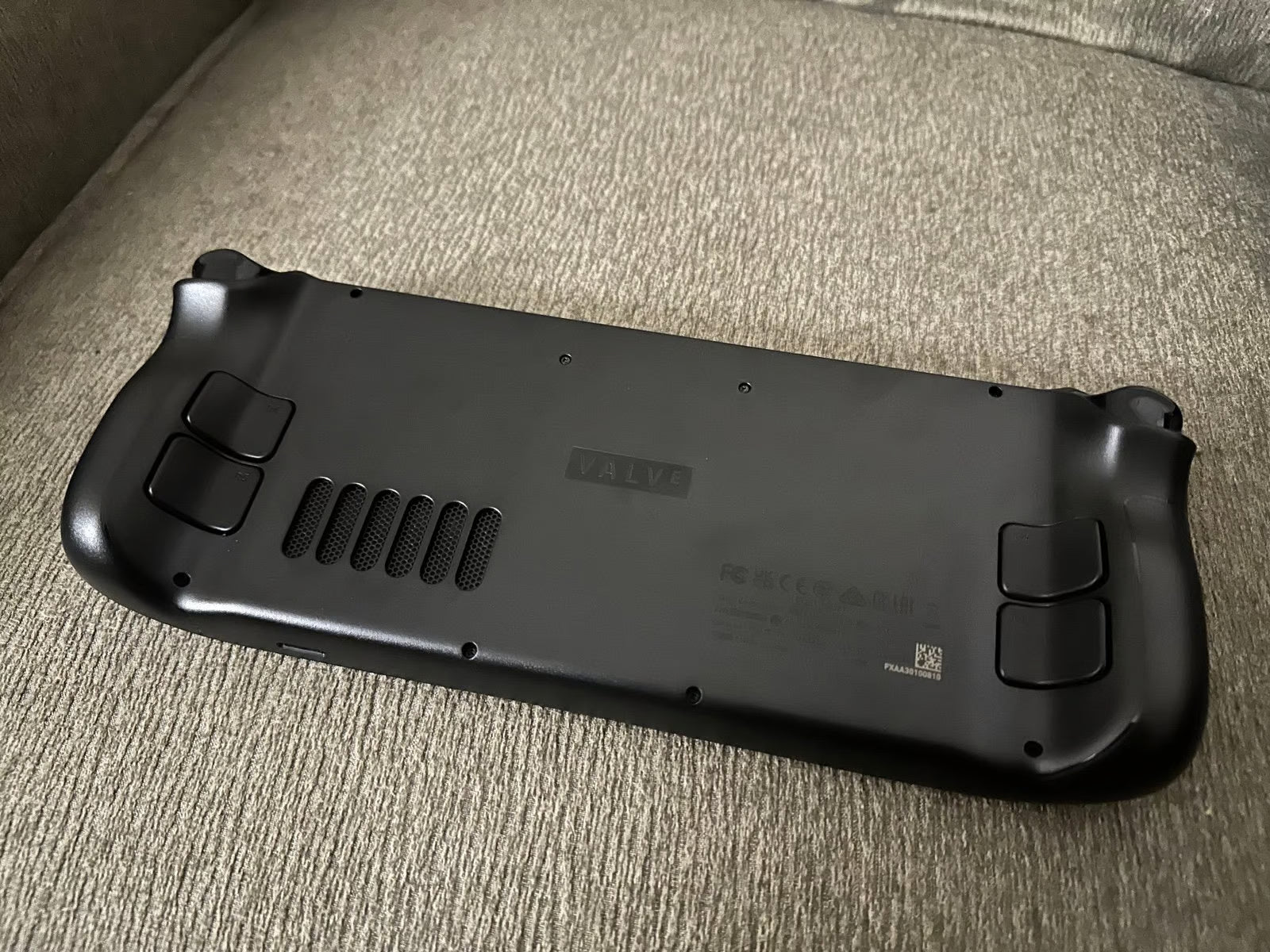 Steam Deck LCD 512Gb Storage & 512Gb SDcard - Total 1Tb - Dbrand Grip Case 5R37