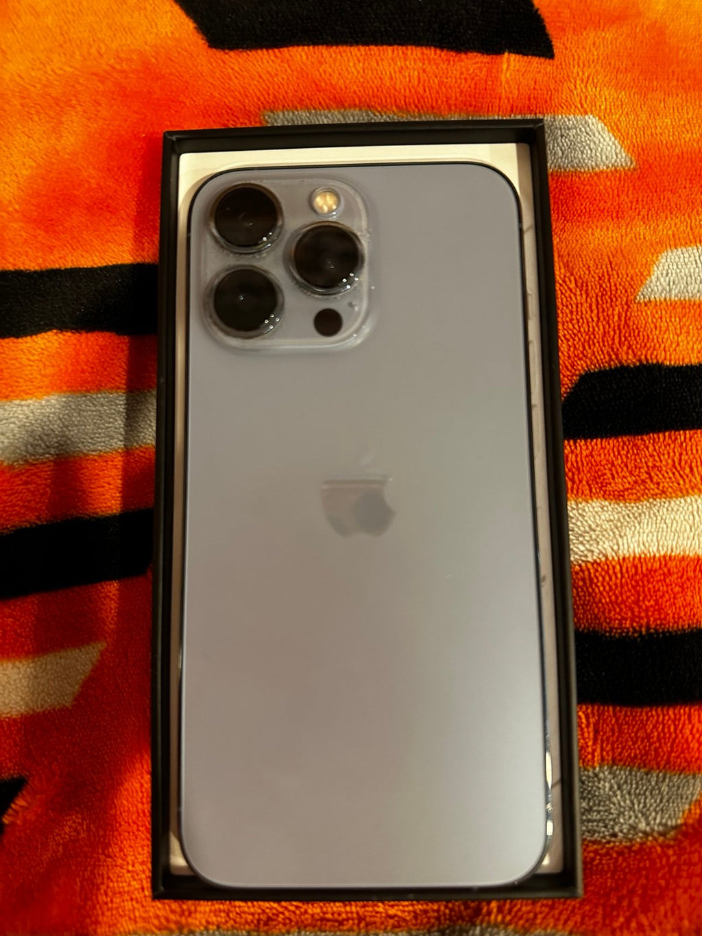 Apple iPhone 12 Pro Pacific Blue 256GB Unlocked 3C75