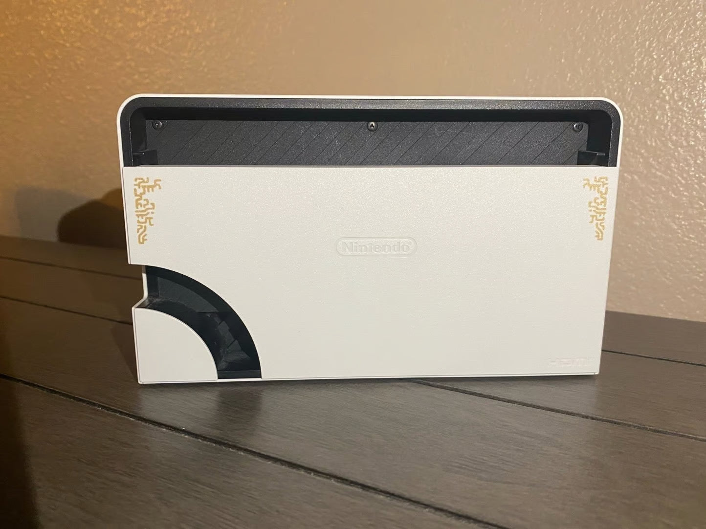 OLED Nintendo Switch - Legend of Zelda: Tears of the Kingdom Edition + 2 GAMES 2W58