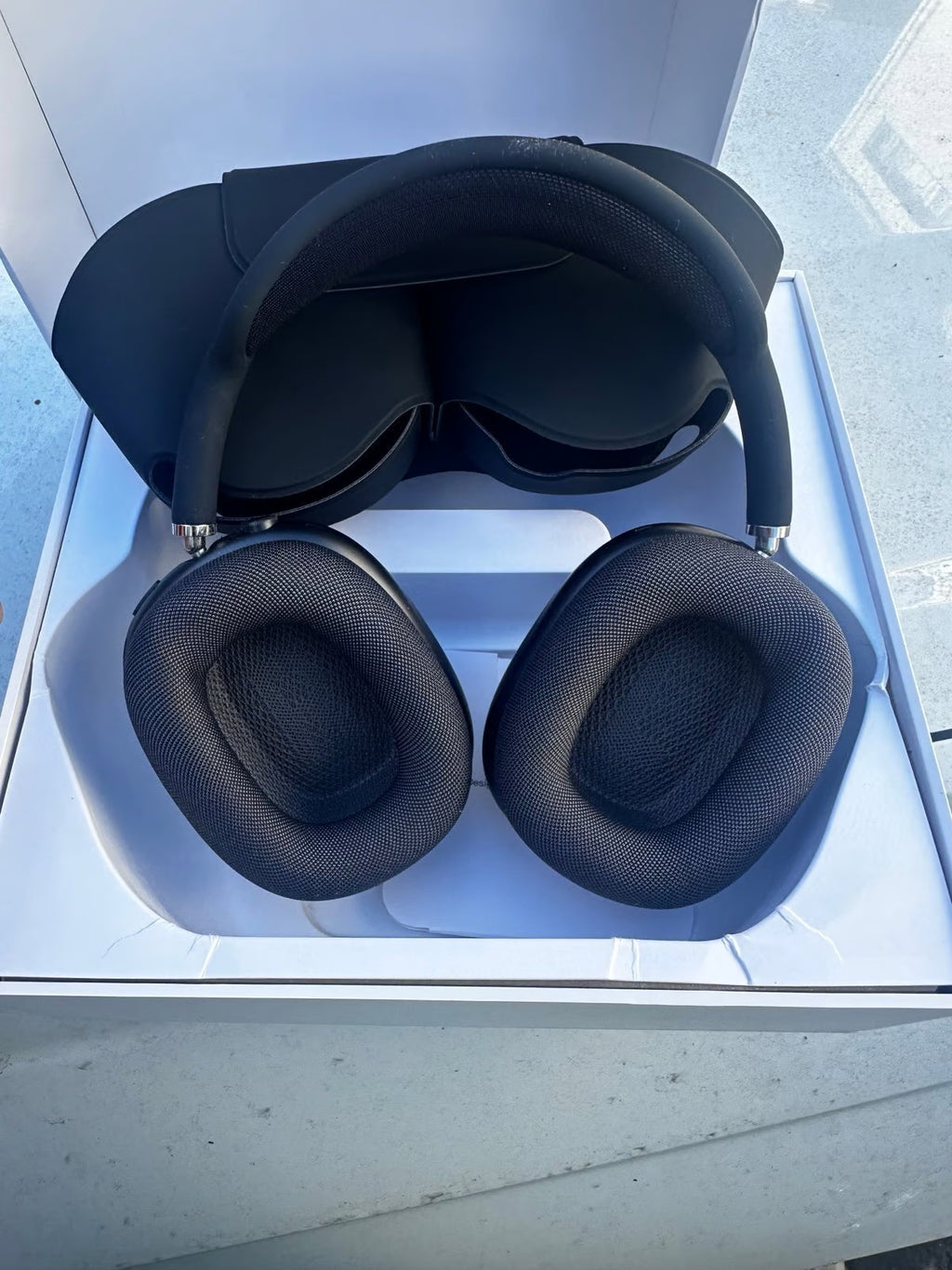 AirPods Max black 1M79