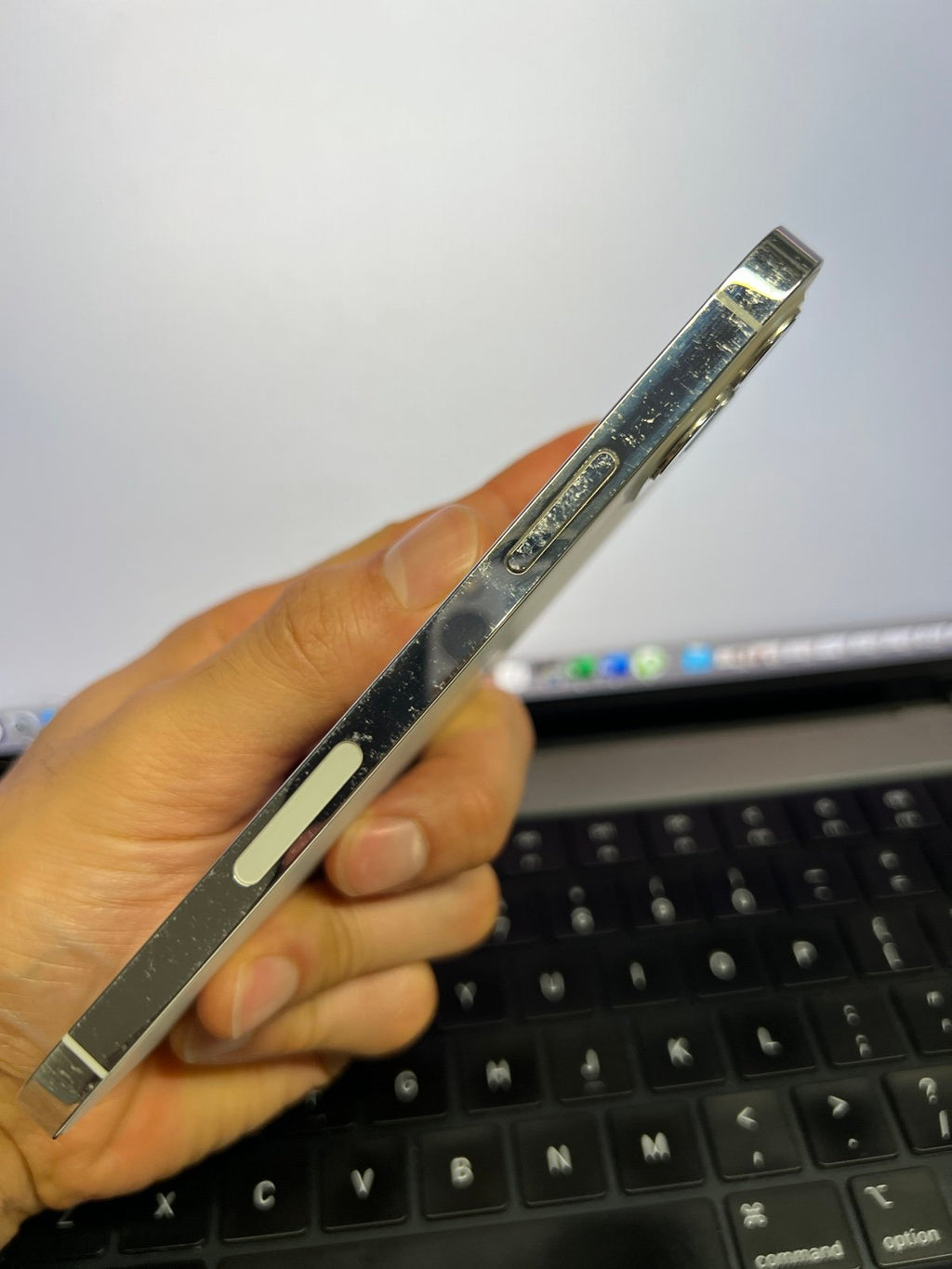 Apple iPhone 12 Pro 256GB Factory Unlocked White / Silver #20086 7K99