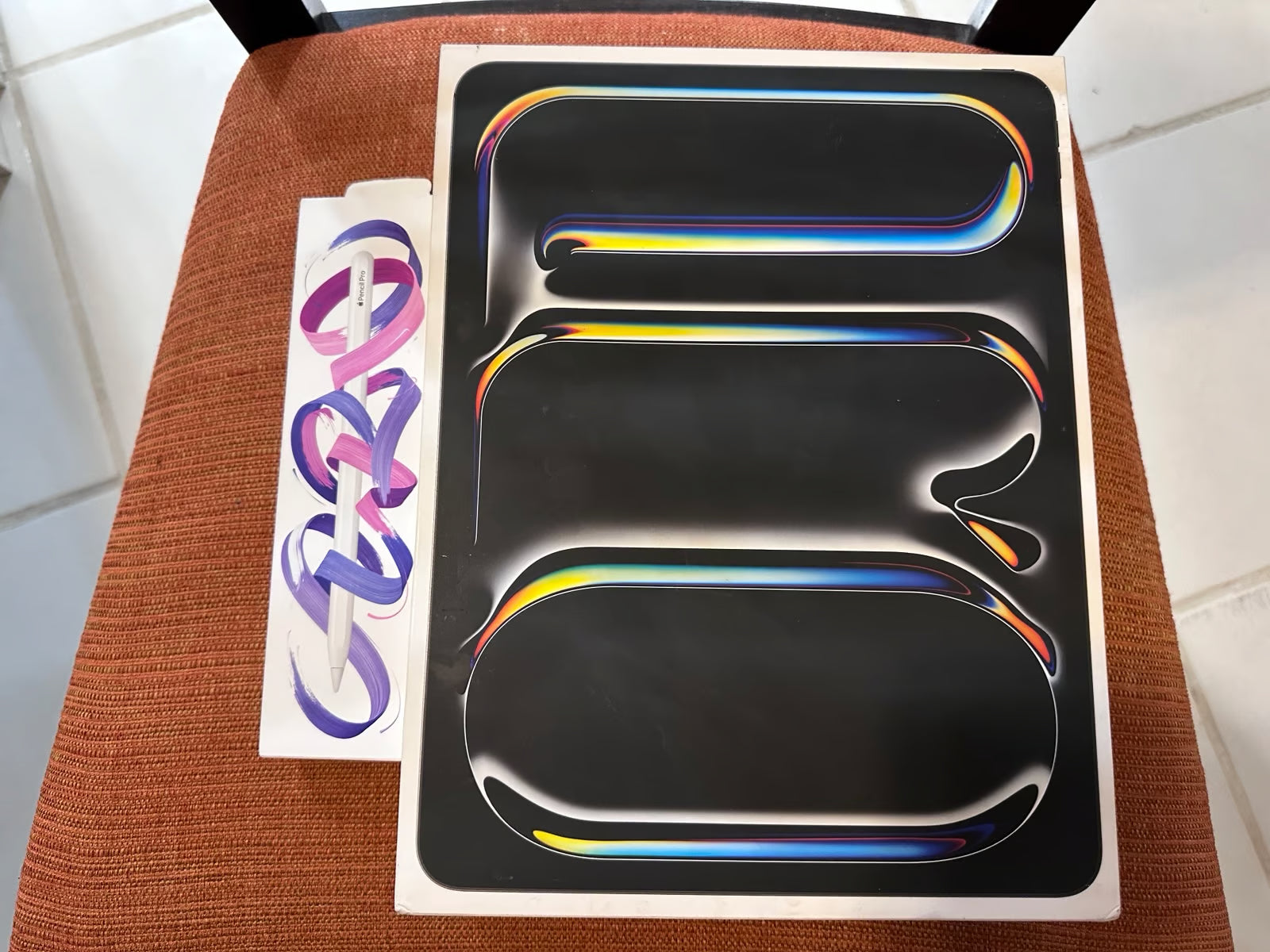 Apple iPad Pro 13�?512GB M4 Cellular with Pencil Pro & Folio 8B85