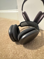 Apple AirPods Max with Smart Case in Space Gray LIKE NEW! 5Y79