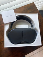 Apple Airpods Max Headphones with smart case 2H19