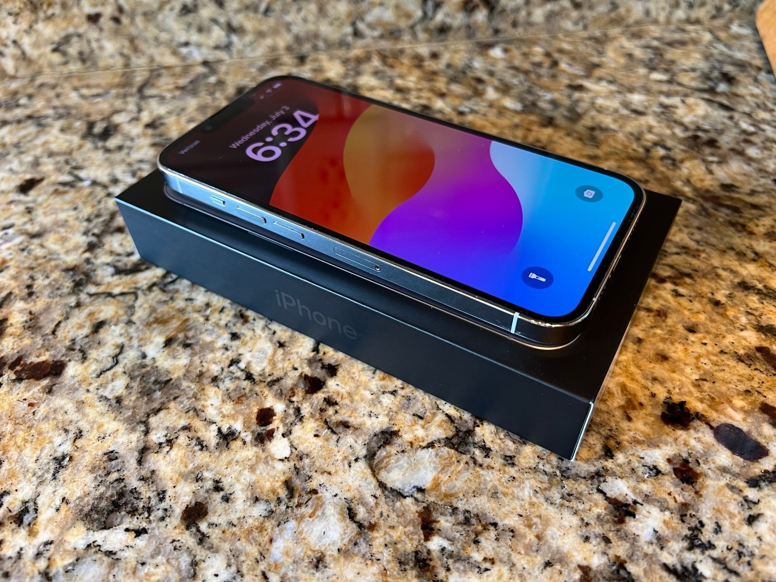 Apple iPhone 13 Pro 128 GB in Silver for Unlocked 8Y81