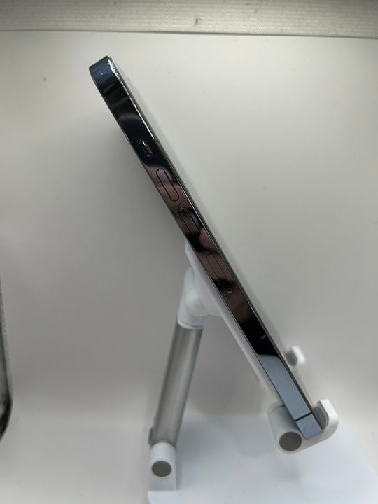 Apple iPhone 13 Pro Max 512 GB Unlocked in Sierra Blue 1J29