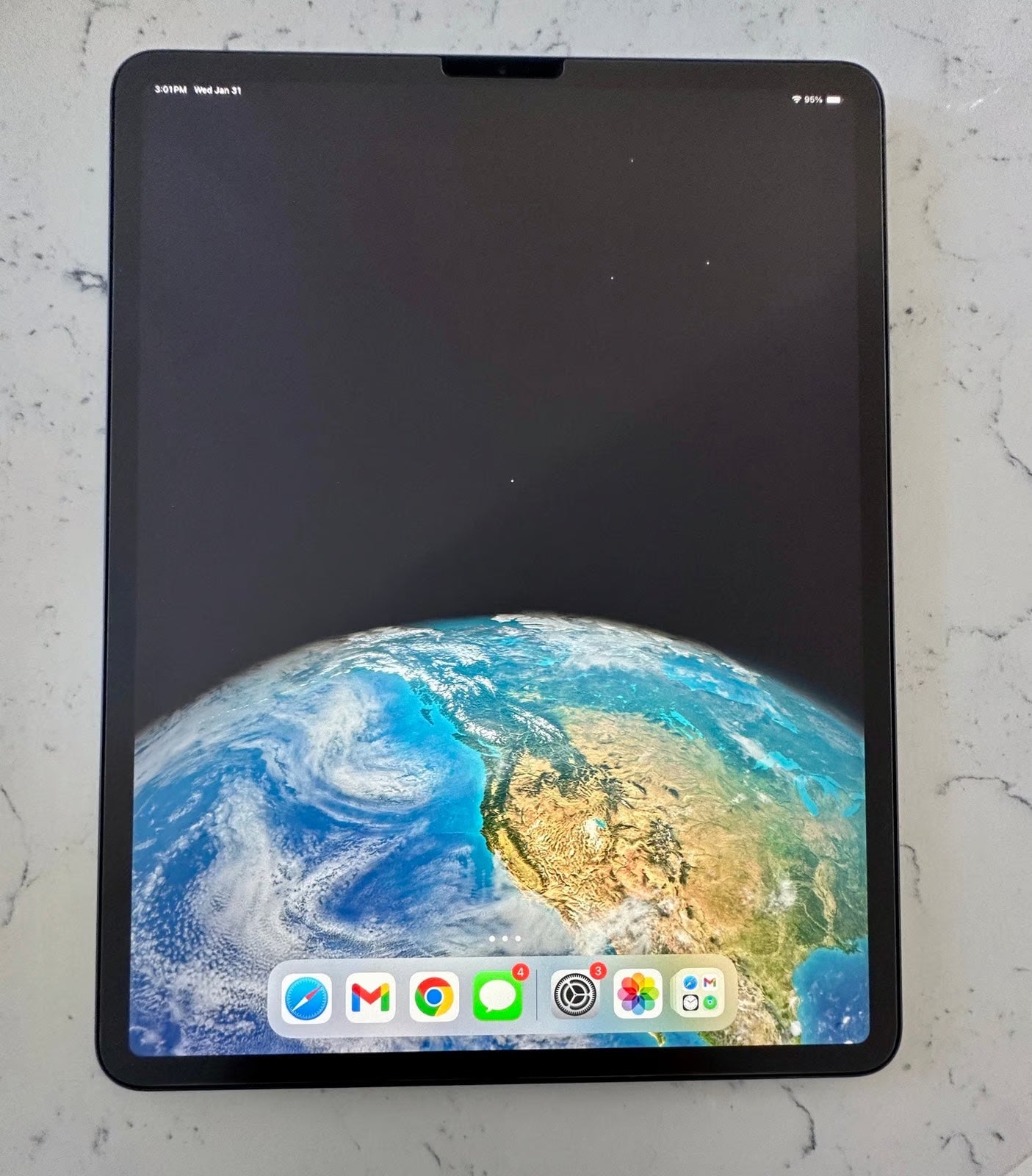 Apple IPad Pro 12.9�?64gb Wi-Fi 3rd Generation 2V76
