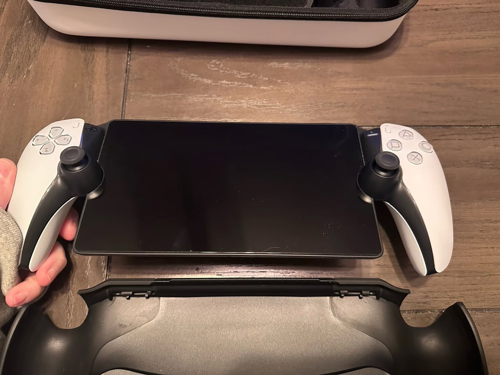 PlayStation Portal with grip and carrying case 7B98