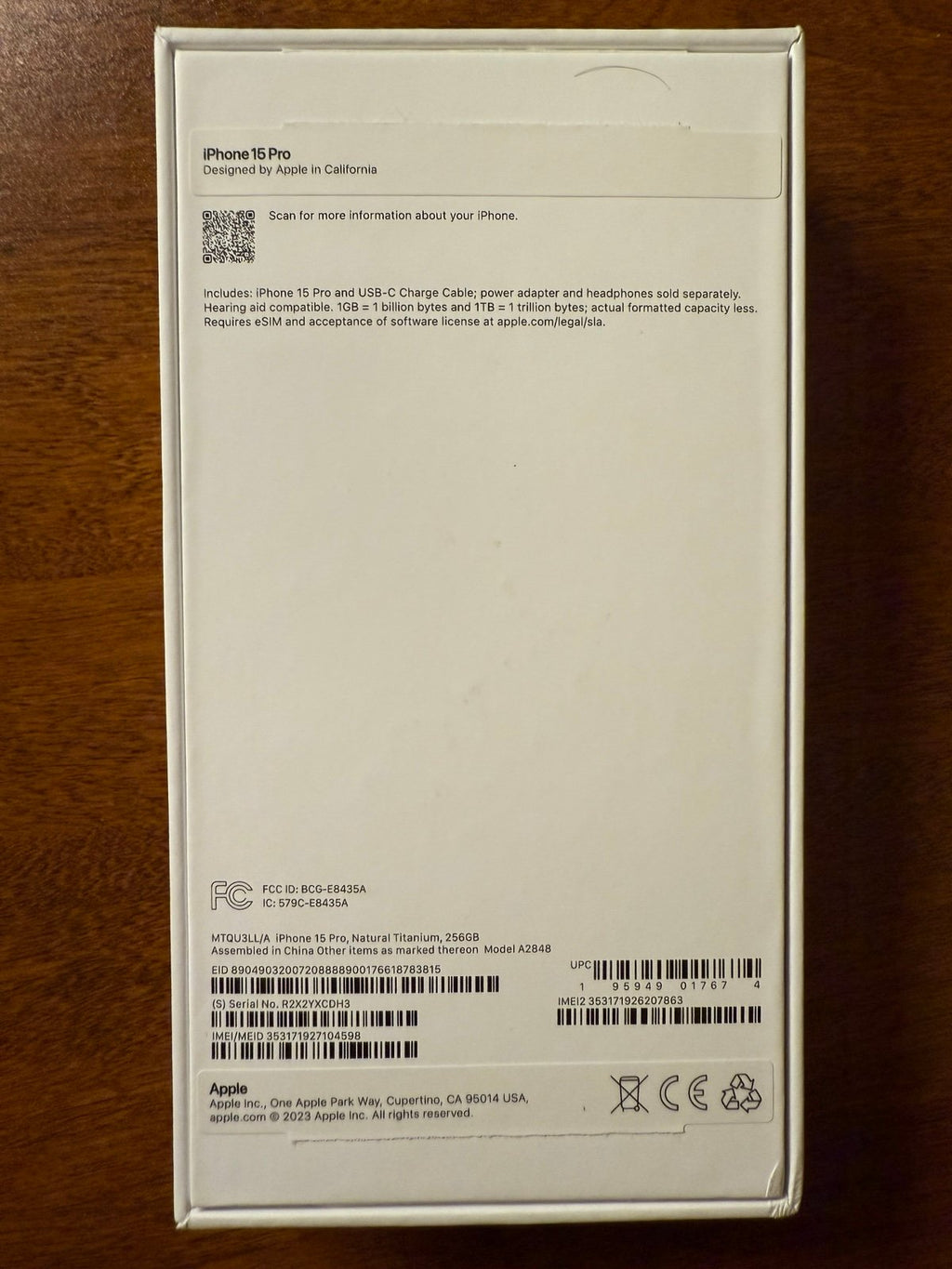 iPhone 15 pro Natural Titanium 256 GB Unlocked 8N92
