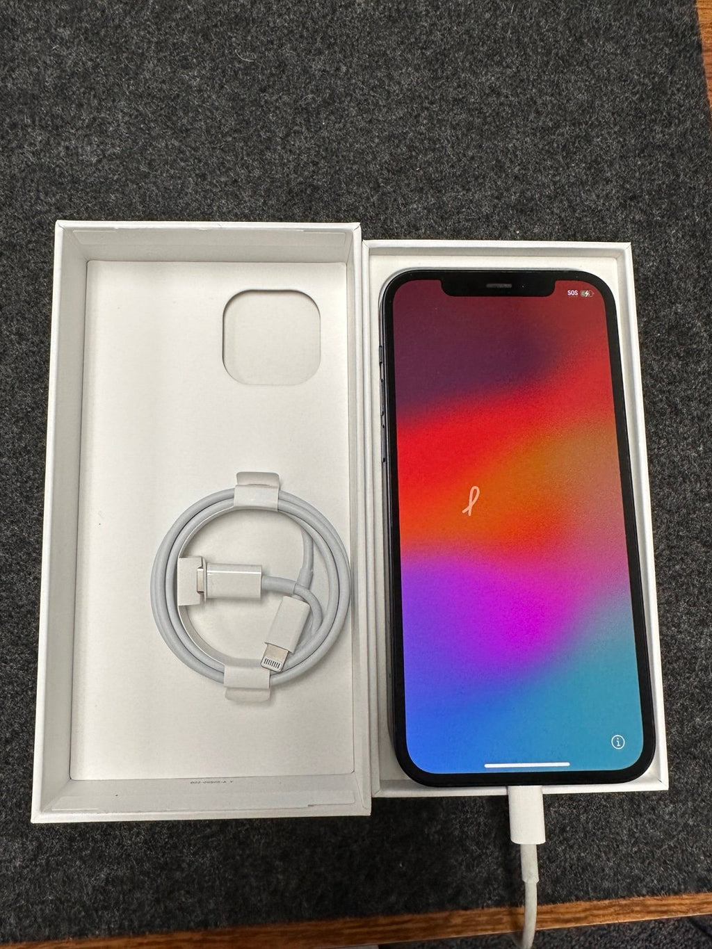 Apple iPhone 12 unlocked 64 GB 3S66