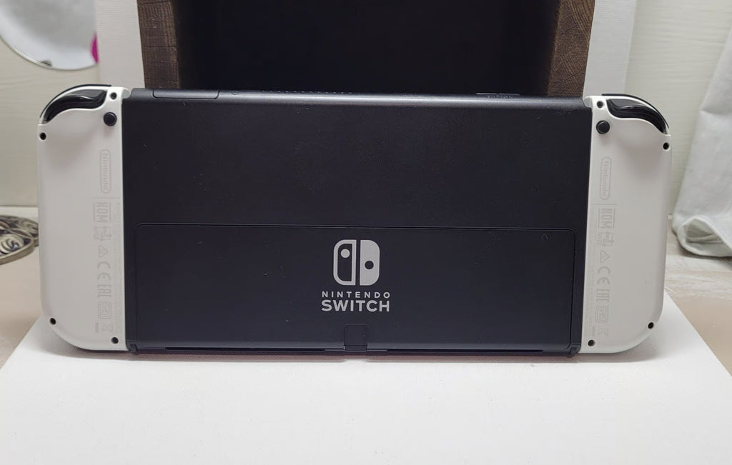 Nintendo Switch OLED 7J77