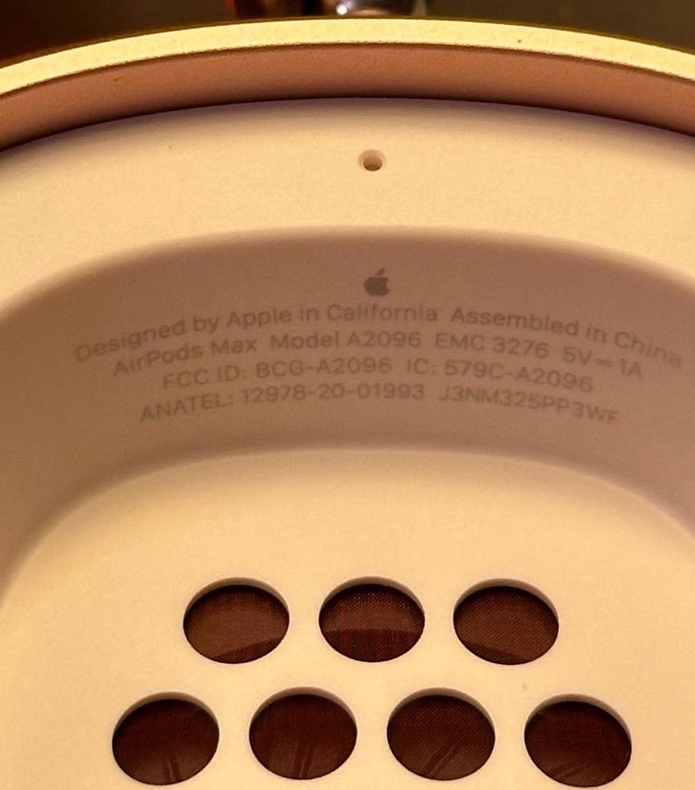 Apple AirPods Max with Smart Case in Pink-authentic 9O87