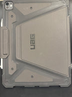 Apple iPad Pro 13"" M4 Celluar with Apple Pencil Pro and case (2024) 1E96