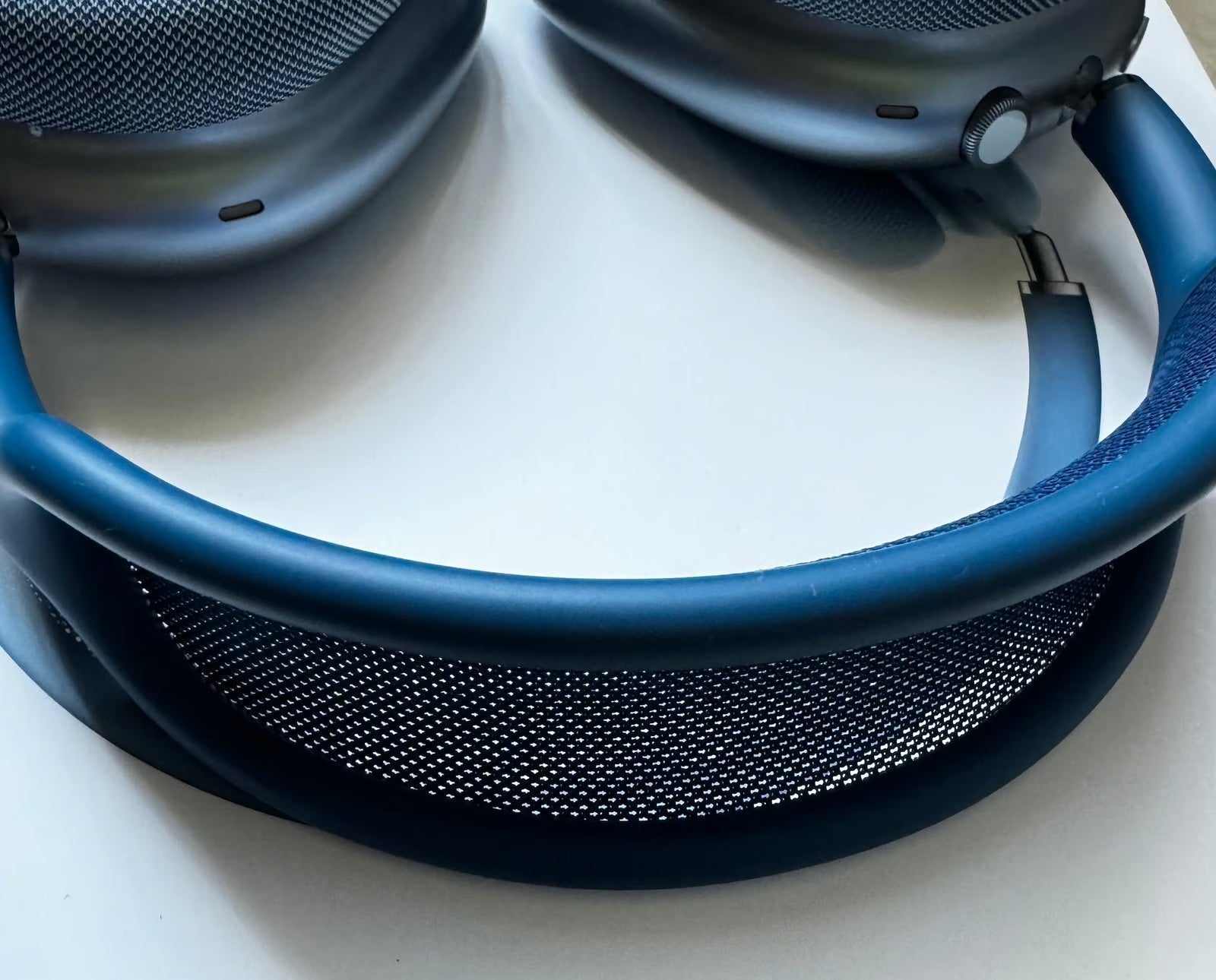 Apple AirPods Max with Smart Case in Sky Blue 7A76