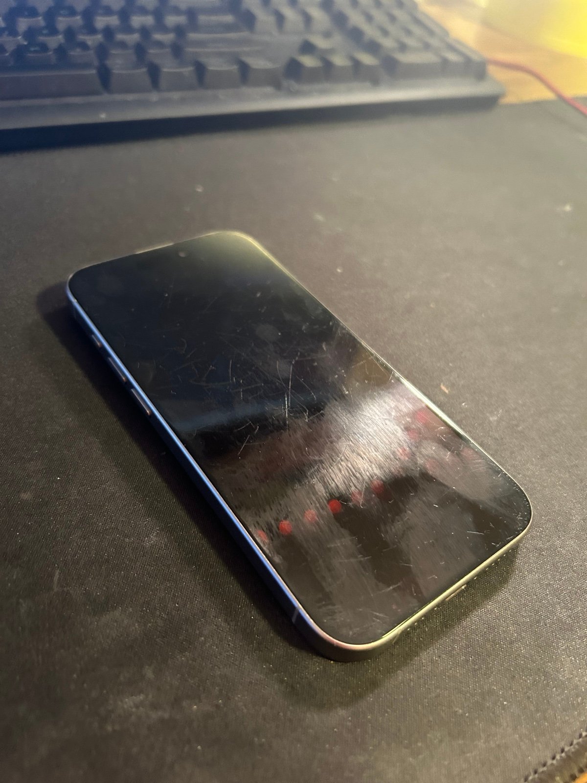 iPhone 15 pro sim locked (100% battery health ) 6S69