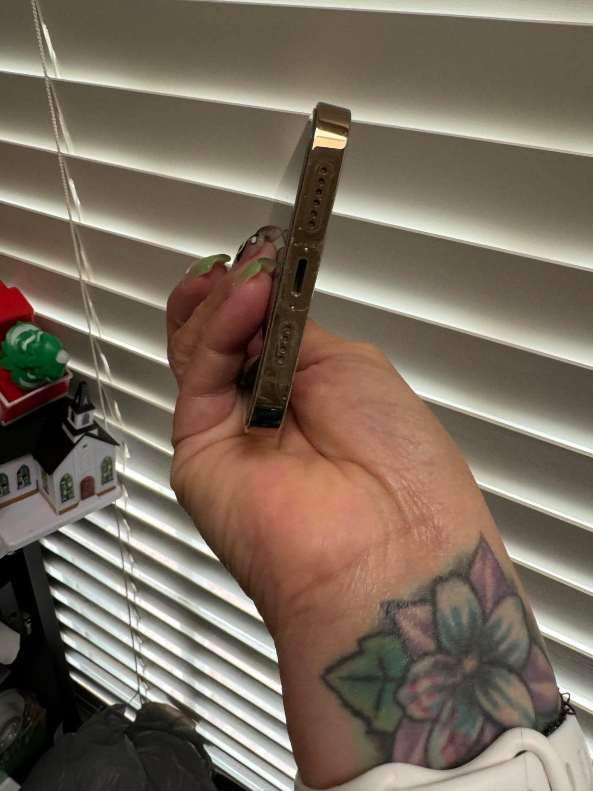 Iphone13 pro max phone unlocked 7H28