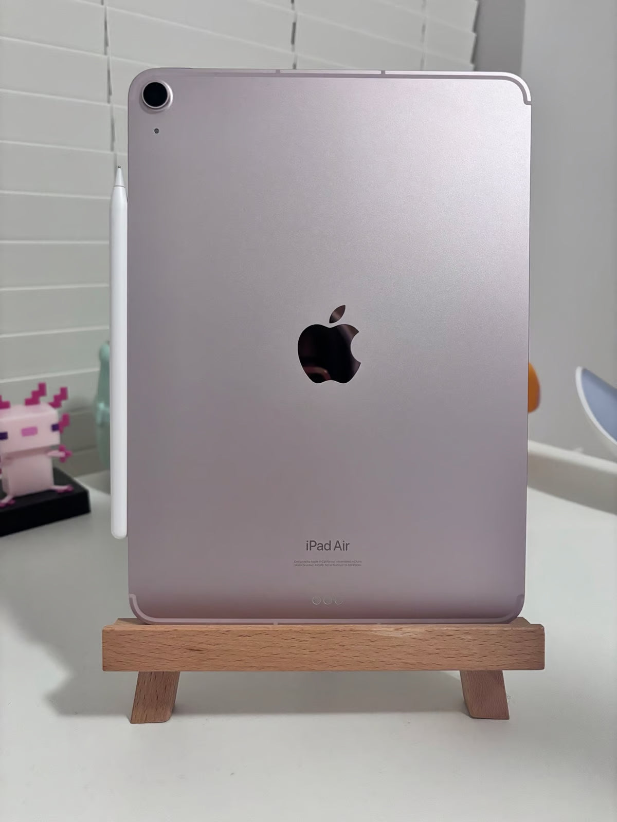iPad Air 5th Gen 11in 1O69