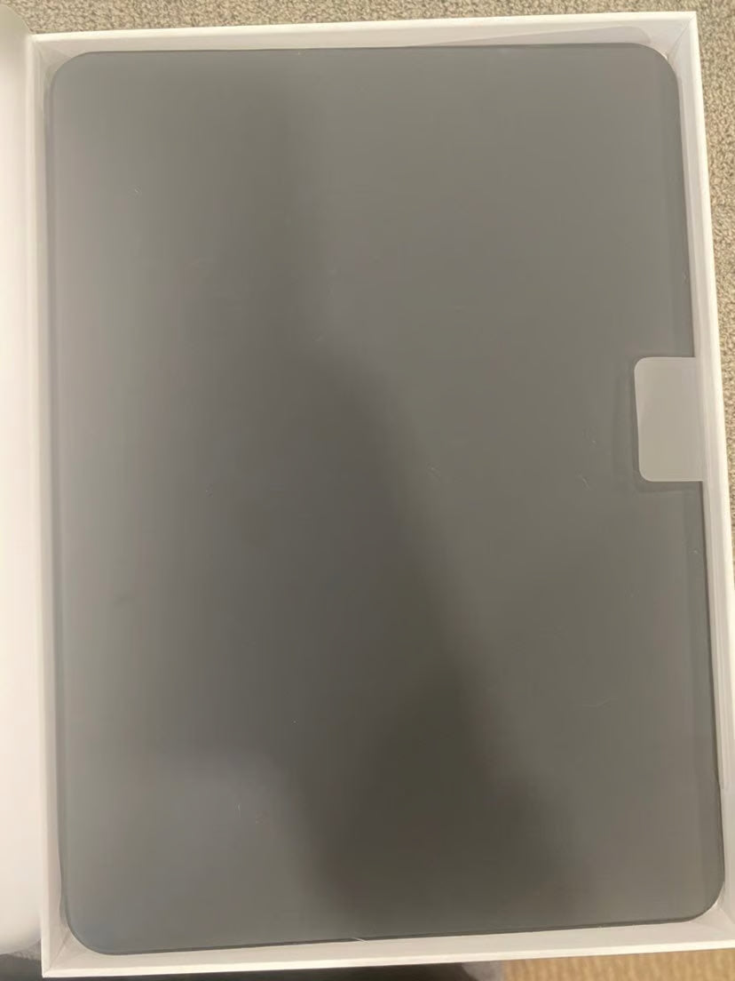 Apple iPad Air 4th Generation 64 GB in Space Gray with keyboard 5E96