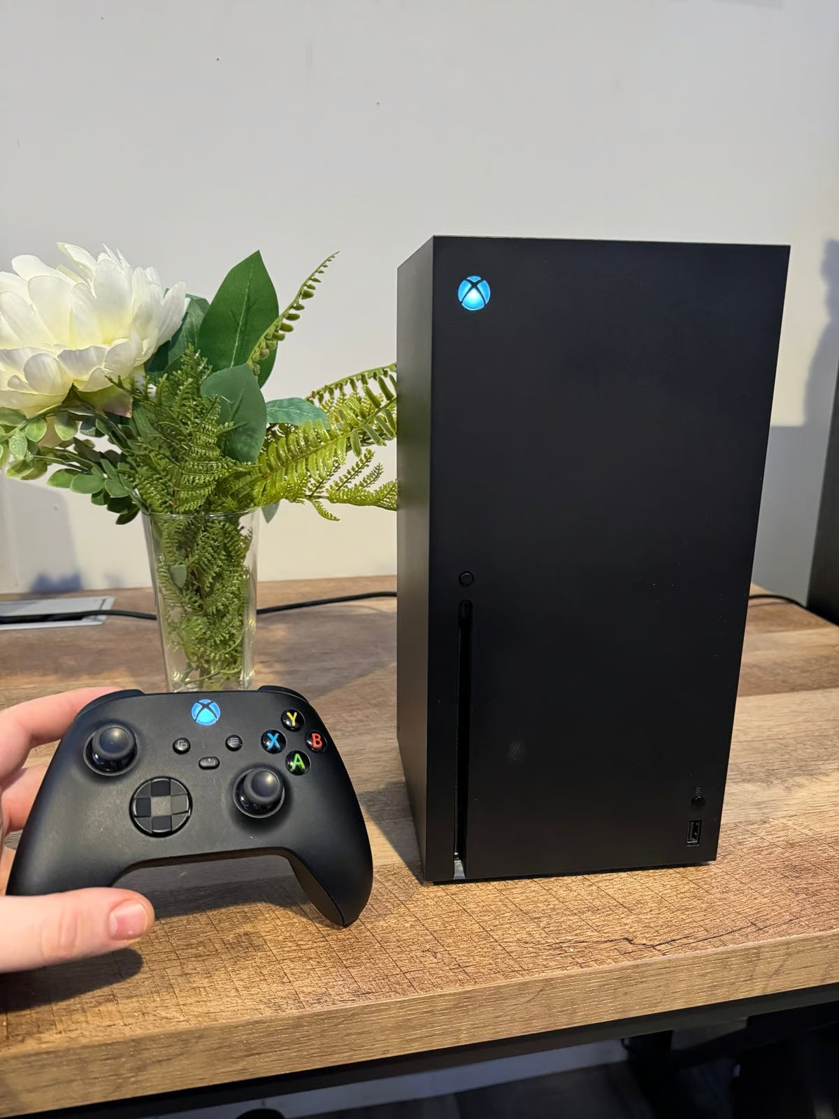 LIKE NEW XBOX SERIES X 7Y89